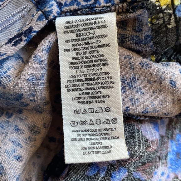 Free People printed shorts size 2 - Picture 9 of 14